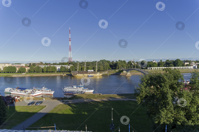Скачать Вид на реку Волхов с колокольни Софийского собора. фотосток Ozero