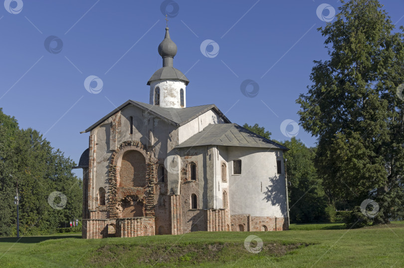 Скачать Православный собор в Великом Новгороде, Россия. фотосток Ozero