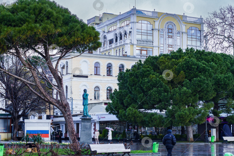 Скачать Памятник Памятник Н. П. Краснову. Ялта. Крым фотосток Ozero
