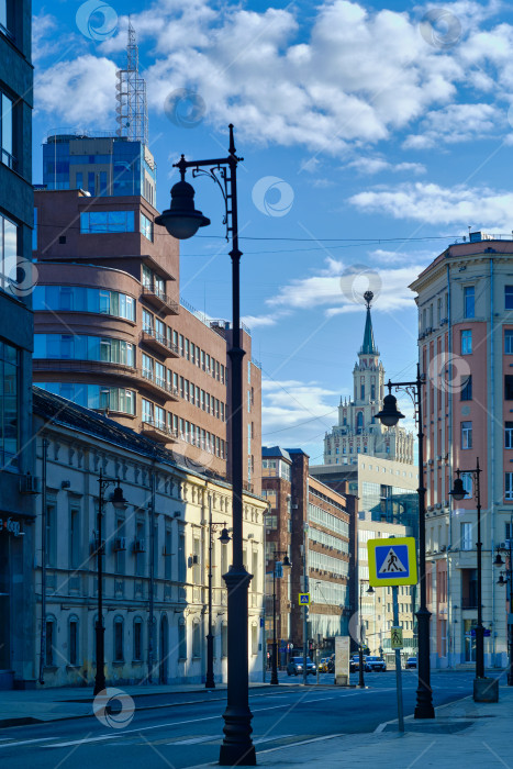 Скачать Москва. На углу Мясницкой и Садового кольца. фотосток Ozero