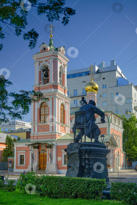 Скачать Москва. Воскресенская церковь в Брюсовом переулке. фотосток Ozero