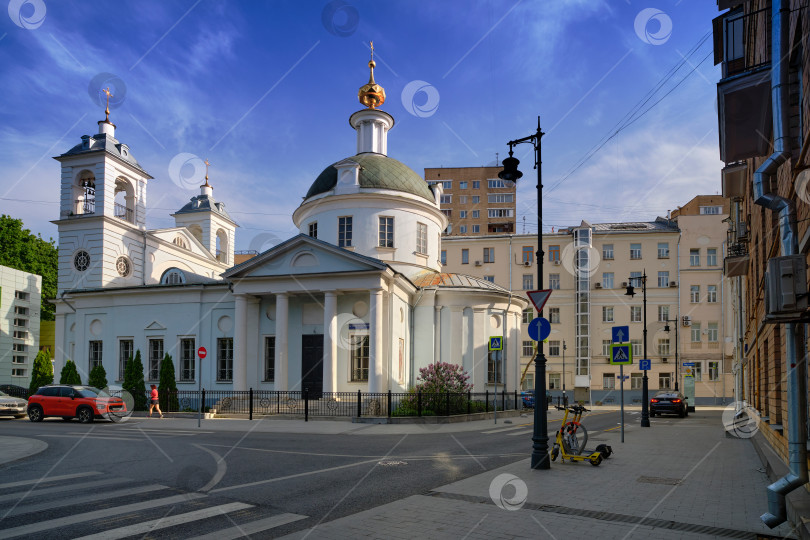 Скачать Москва. Успенская церковь в Большом Власьевском переулке. фотосток Ozero
