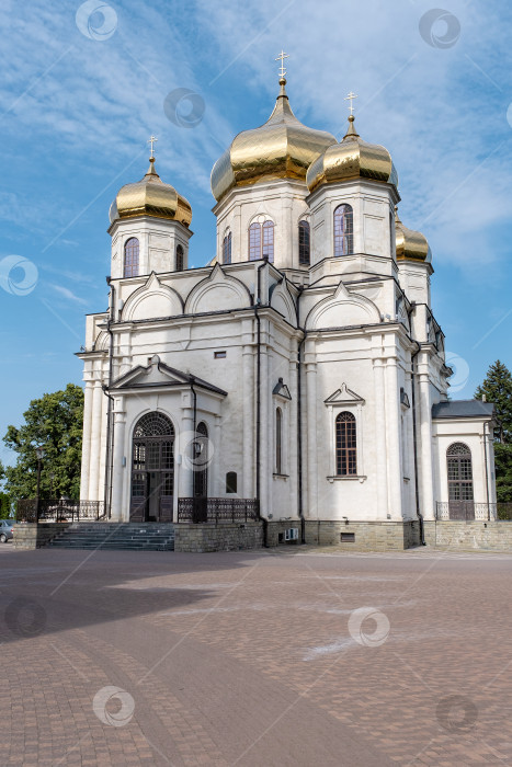 Скачать Вид на Казанский кафедральный собор Православной церкви - Ставрополь, Россия, 29 мая 2025 года фотосток Ozero