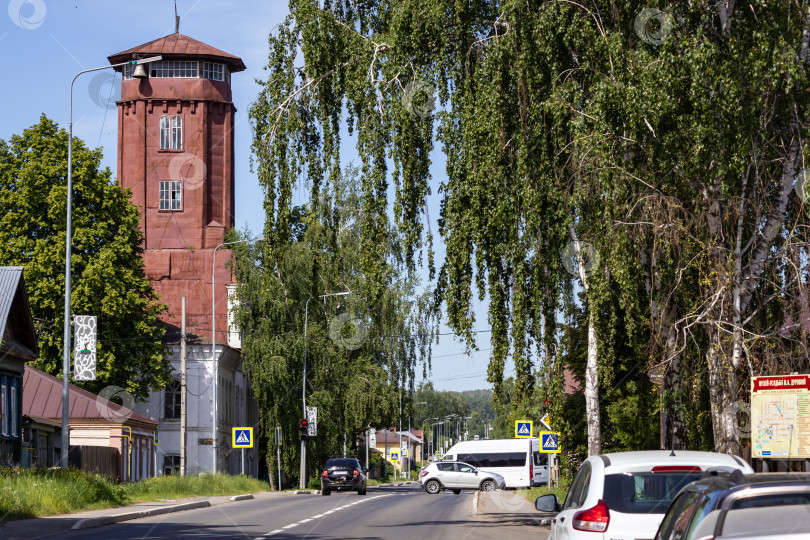 Скачать Старая пожарная каланча в центре исторической части городе Елабуга Республика Татарстан фотосток Ozero