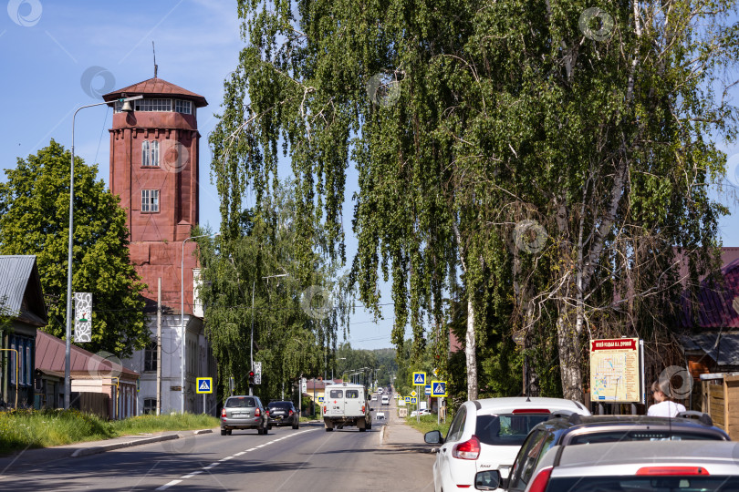 Скачать Старая пожарная каланча в центре исторической части городе Елабуга Республика Татарстан фотосток Ozero