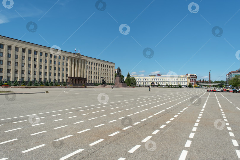 Скачать Площадь Ленина в городе Ставрополе, Россия, 1 мая 2025 года фотосток Ozero