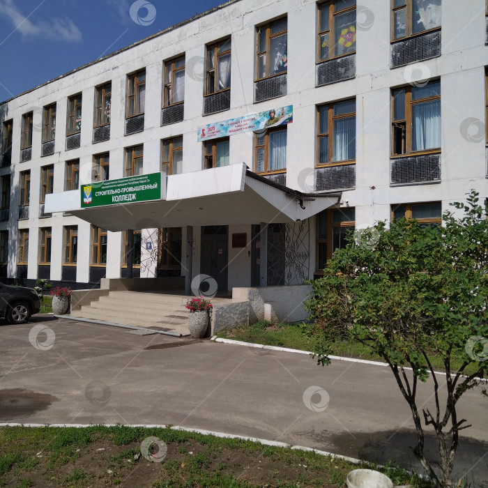 Скачать Строительно-промышленный колледж. фотосток Ozero