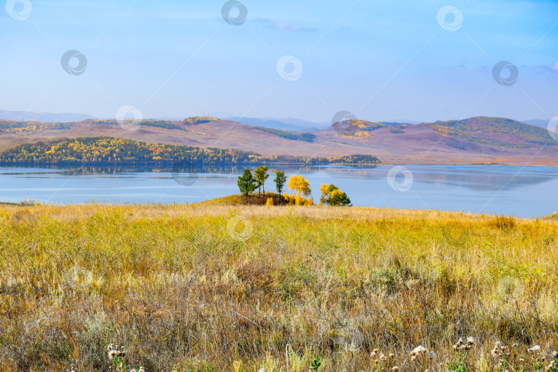 Скачать Осенний пейзаж фотосток Ozero