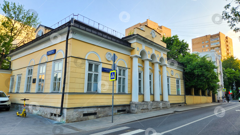 Скачать Домтейнгеля - старинный особняк XIX века в Гамовниках, Москва фотосток Ozero
