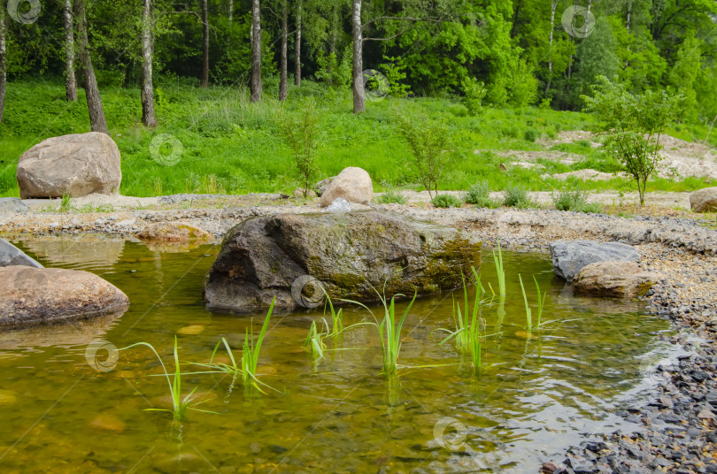 Скачать Небольшой фонтан фотосток Ozero