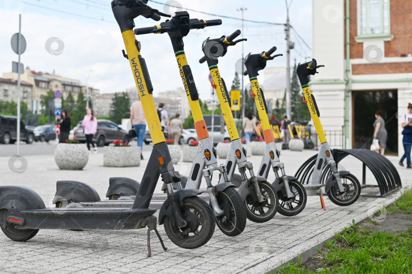 Скачать парковка электросамокатов фотосток Ozero