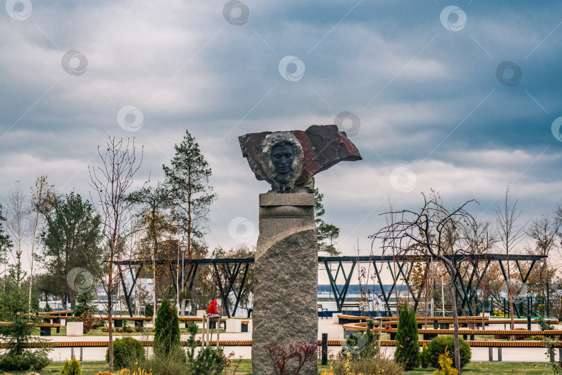 Скачать Бюст А.С.Пушкина фотосток Ozero