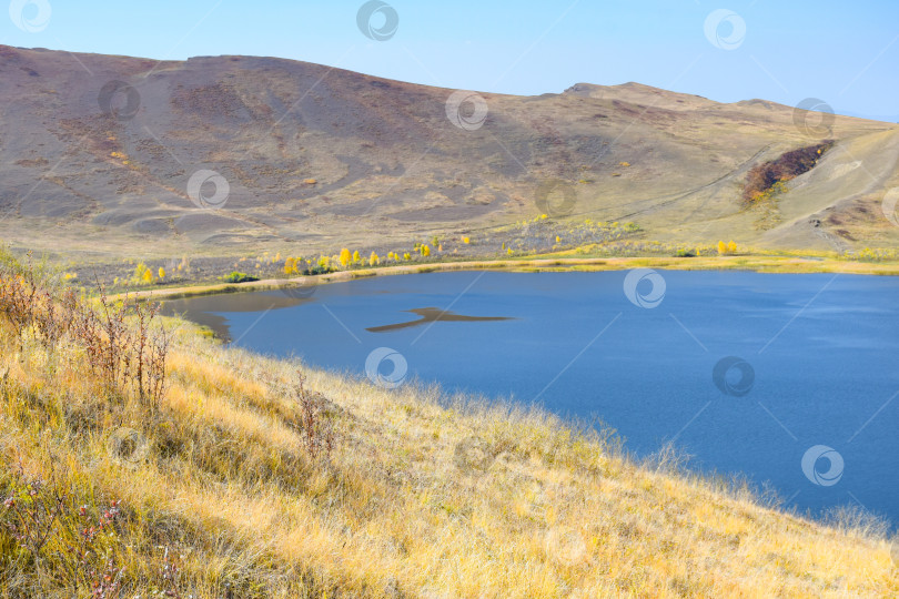 Скачать Осенний пейзаж фотосток Ozero