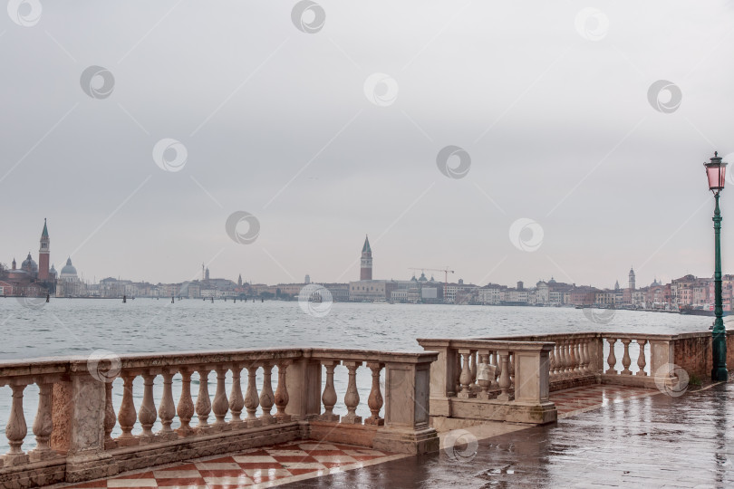 Скачать набережная Венеции фотосток Ozero