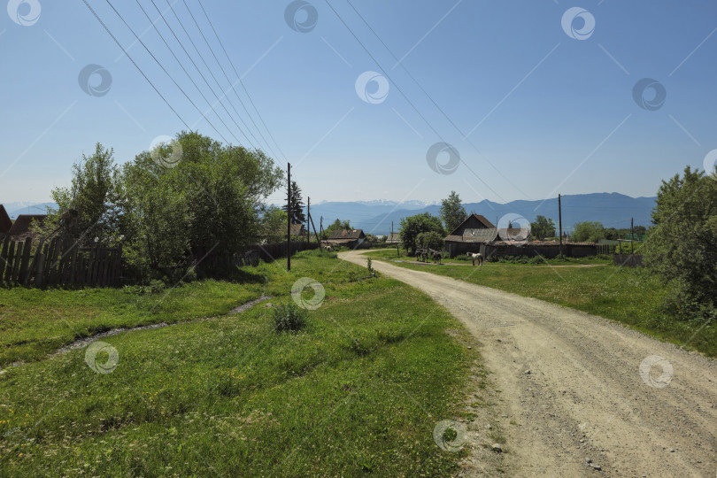 Скачать Российская провинция. Небольшая деревня Чендек. фотосток Ozero