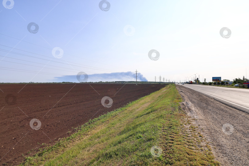 Скачать Горит база в Энгельсе от атаки дронов 06/06/25 фотосток Ozero