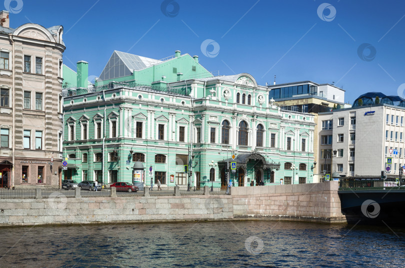 Скачать Здание музея имени Товстоногова фотосток Ozero