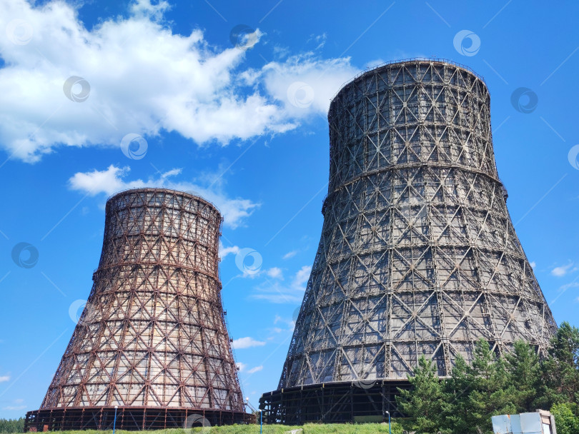 Скачать Трубы ТЭЦ. Градирни. фотосток Ozero