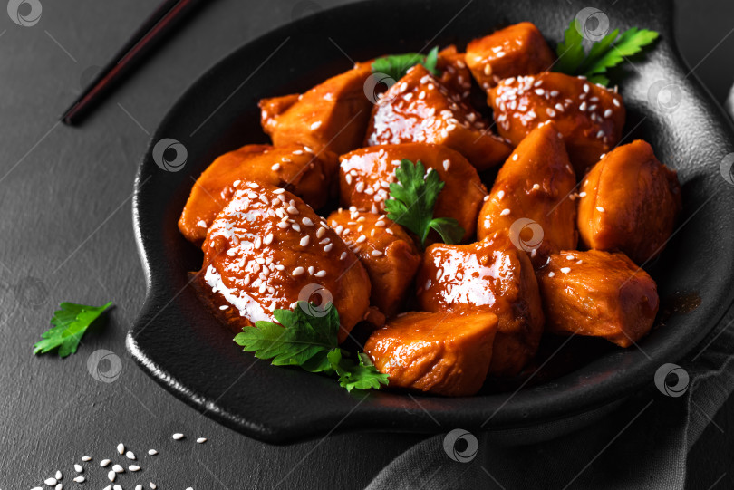 Скачать Кусочки курицы Терияки фотосток Ozero