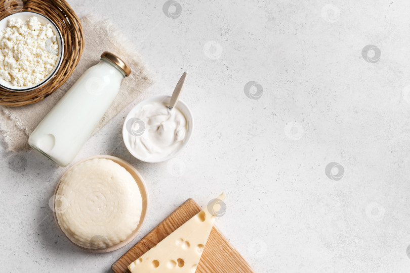 Скачать Различные молочные продукты фотосток Ozero