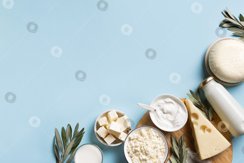 Скачать Различные молочные продукты фотосток Ozero