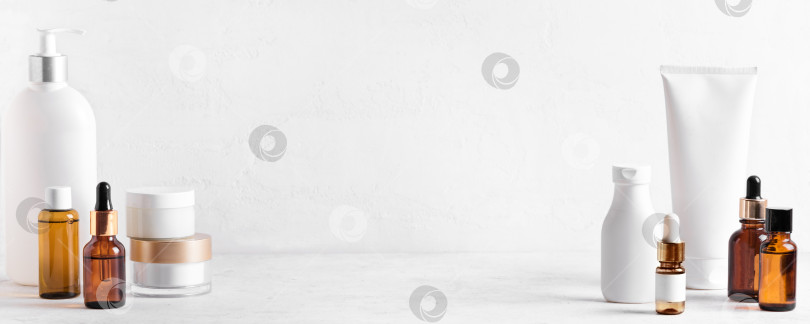 Скачать Косметические средства по уходу за кожей фотосток Ozero