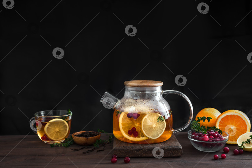Скачать Чай из цитрусовых и клюквы фотосток Ozero