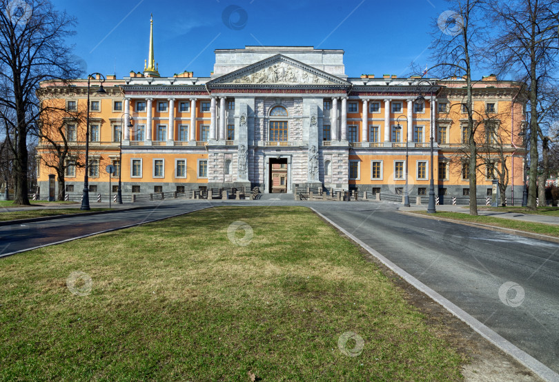 Скачать Михайловский (инженерный) замок  фотосток Ozero