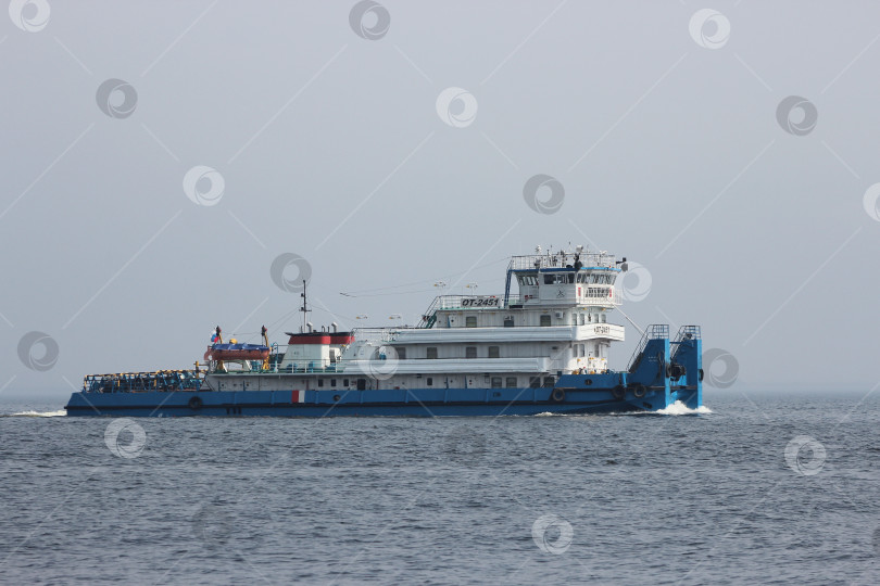 Скачать Судно ОТ-2451 фотосток Ozero