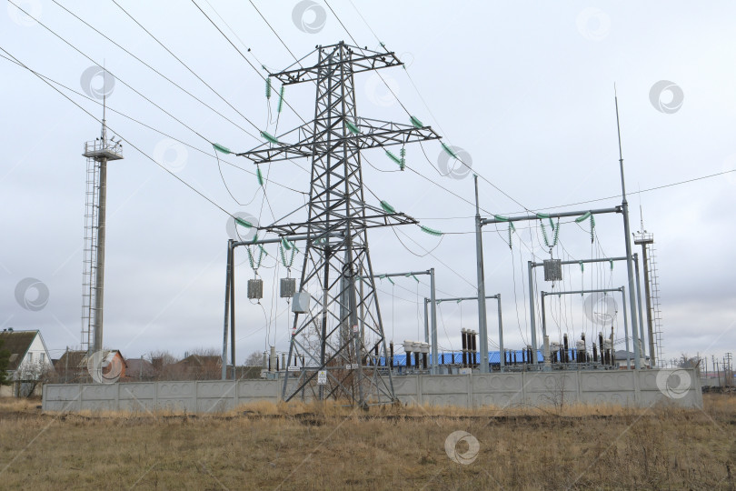Скачать Электрическая силовая распределительная подстанция фотосток Ozero