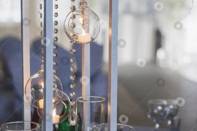 Скачать оформление проходов растительными орнаментами, светильниками, хрусталем, гирляндами, цветами фотосток Ozero