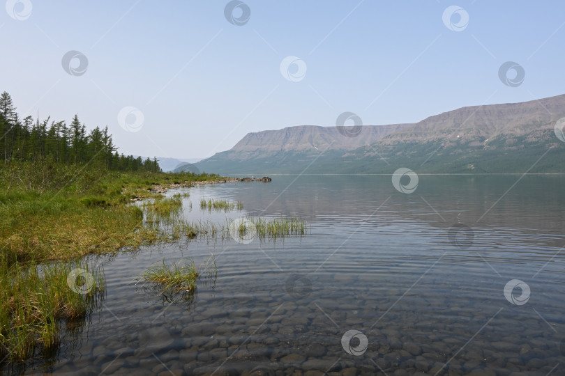 Скачать Озеро Ит-Кюйоль на плато Путорана. фотосток Ozero