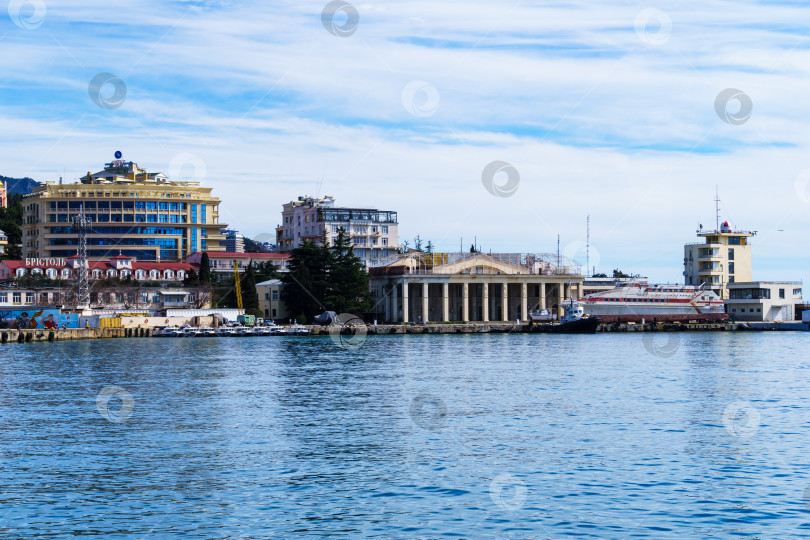 Скачать Городской пейзаж. Ялта. Крым фотосток Ozero