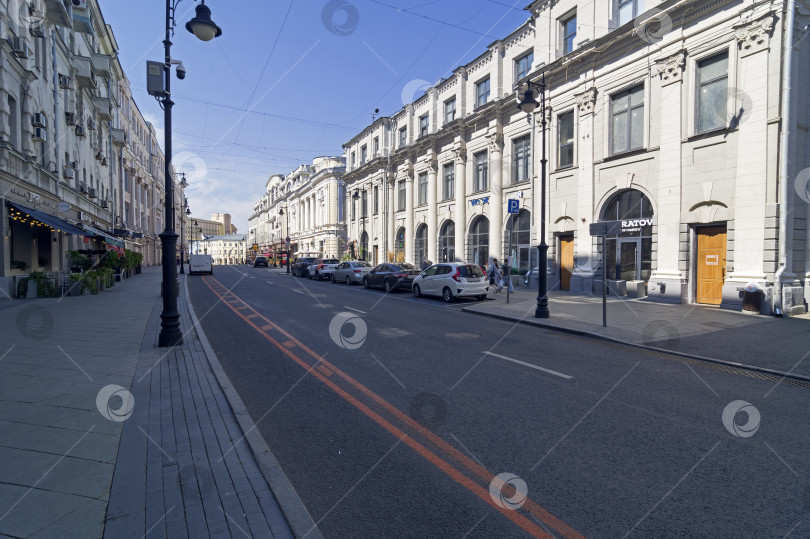 Скачать Старые многоквартирные дома в центре Москвы фотосток Ozero