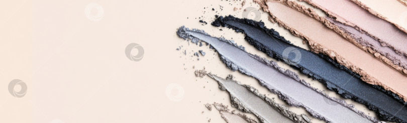 Скачать Мазки теней для век различных цветов и текстур для любителей макияжа фотосток Ozero