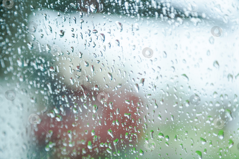 Скачать Капли дождя на окне фотосток Ozero