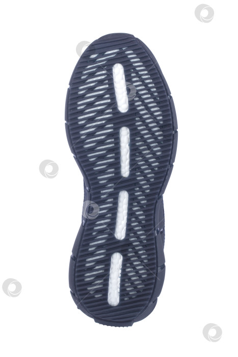 Скачать Черная полипропиленовая подошва для обуви с белыми полосками, выделяющимися на белом фоне. фотосток Ozero