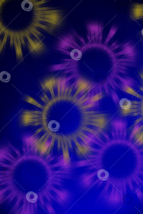 Скачать Фиолетовые и желтые круги света от прожекторов на темно-синем дымчатом фоне. Фон для плаката. фотосток Ozero