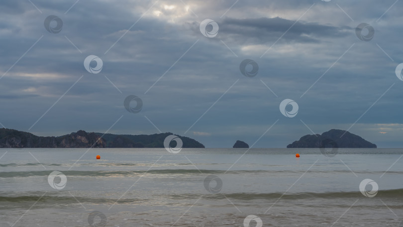 Скачать Вечер на тропическом острове. фотосток Ozero