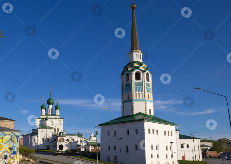 Скачать Соборная колокольня в Соликамске фотосток Ozero