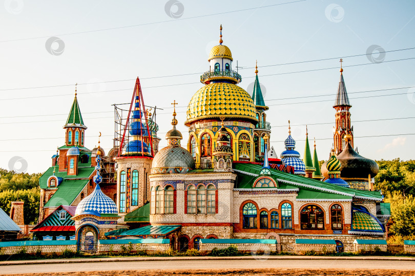 Скачать Казань, Россия, 30 июля 2015 года, культурный центр и музей "Храм всех религий" фотосток Ozero