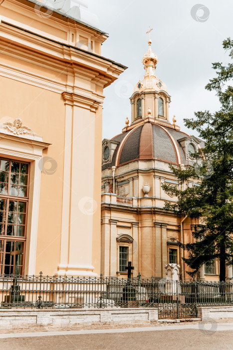 Скачать Санкт-Петербург, Россия, 2 июня 2021 года, православный собор Петра и Павла в крепости Санкт-Петербург, Россия фотосток Ozero