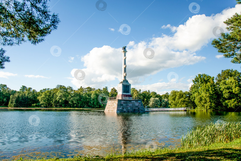 Скачать Санкт-Петербург, Россия, 12 августа 2015 года, Ландшафтный Екатерининский парк города Пушкин фотосток Ozero