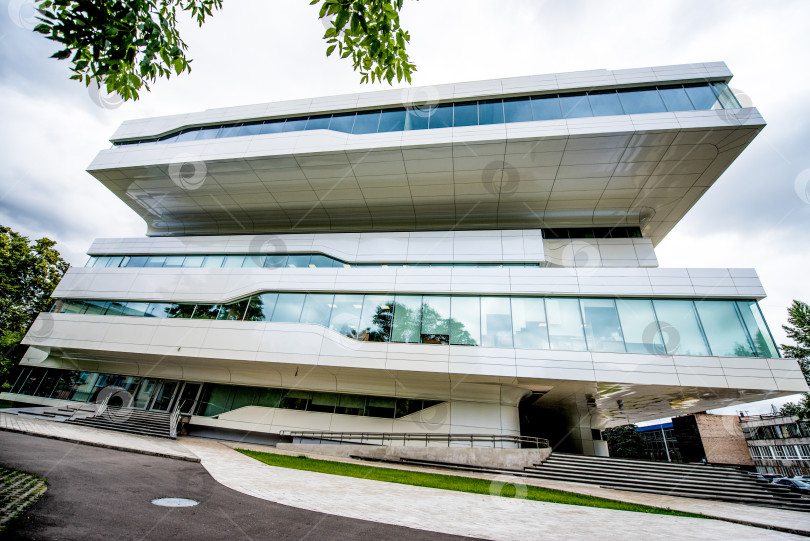 Скачать Москва, Россия, июль 2017, бизнес-центр Dominion Tower, архитектор Заха Хадид фотосток Ozero