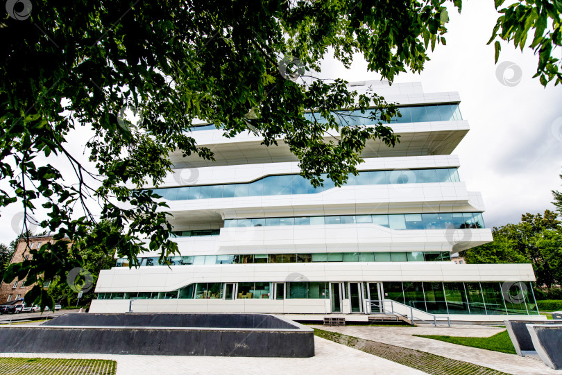 Скачать Москва, Россия, июль 2017, бизнес-центр Dominion Tower, архитектор Заха Хадид фотосток Ozero