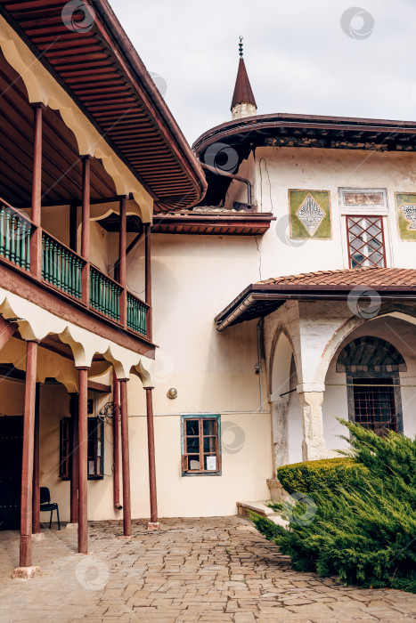 Скачать Бахчисарай, Крым, 20 июля 2020 года, внешний вид исламской достопримечательности - музея Ханского дворца фотосток Ozero