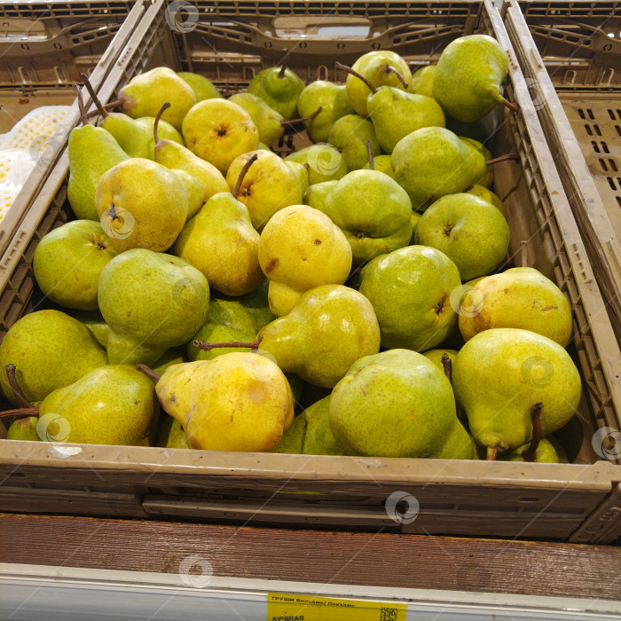 Скачать Отдел груш в магазине "Магнит". фотосток Ozero
