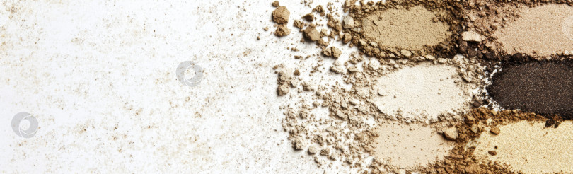 Скачать Текстуры косметических теней для век распределяются градиентными тонами, идеально подходящими для создания бьюти-фона фотосток Ozero