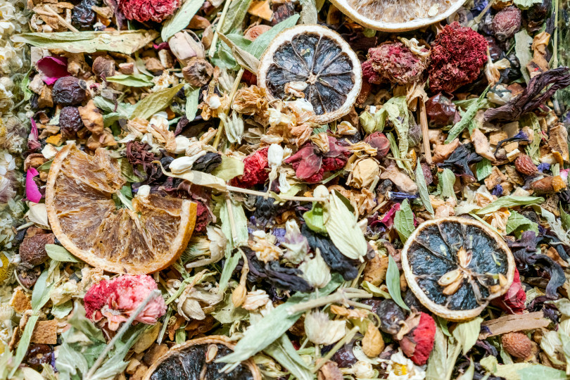 Скачать Горка сушеных фруктов и цветов фотосток Ozero