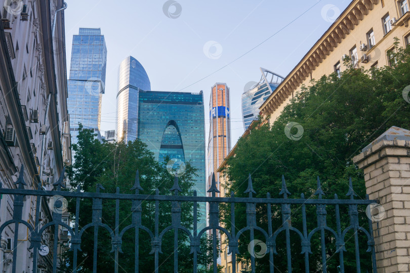 Скачать Вид на небоскребы Московского международного делового центра фотосток Ozero